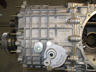 996tt center section with oil pump